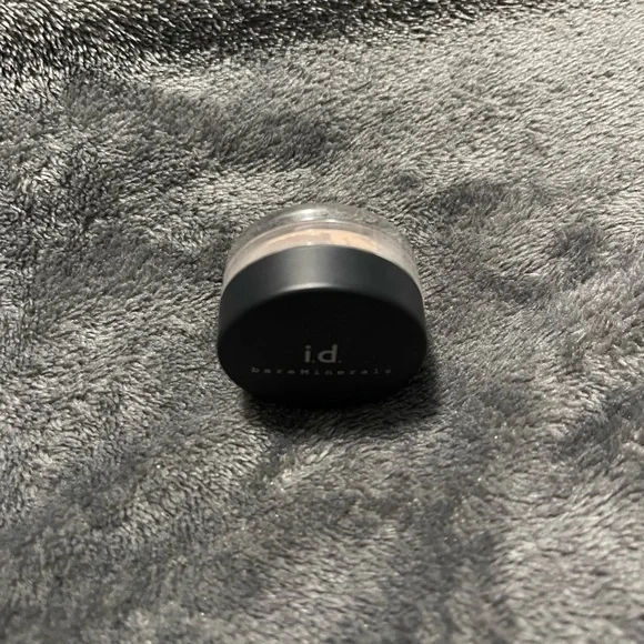 bareMinerals i.d. Bisque Multi-Tasking Minerals Makeup Loose Powder - Picture 3 of 10